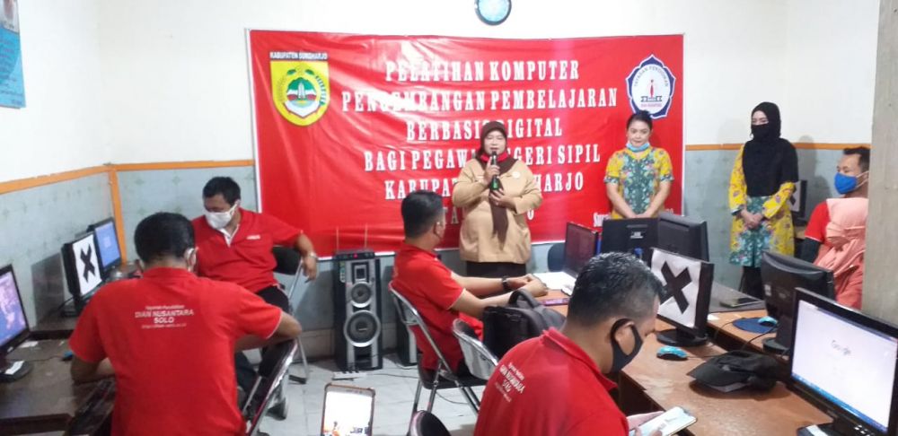 Pelatihan Komputer