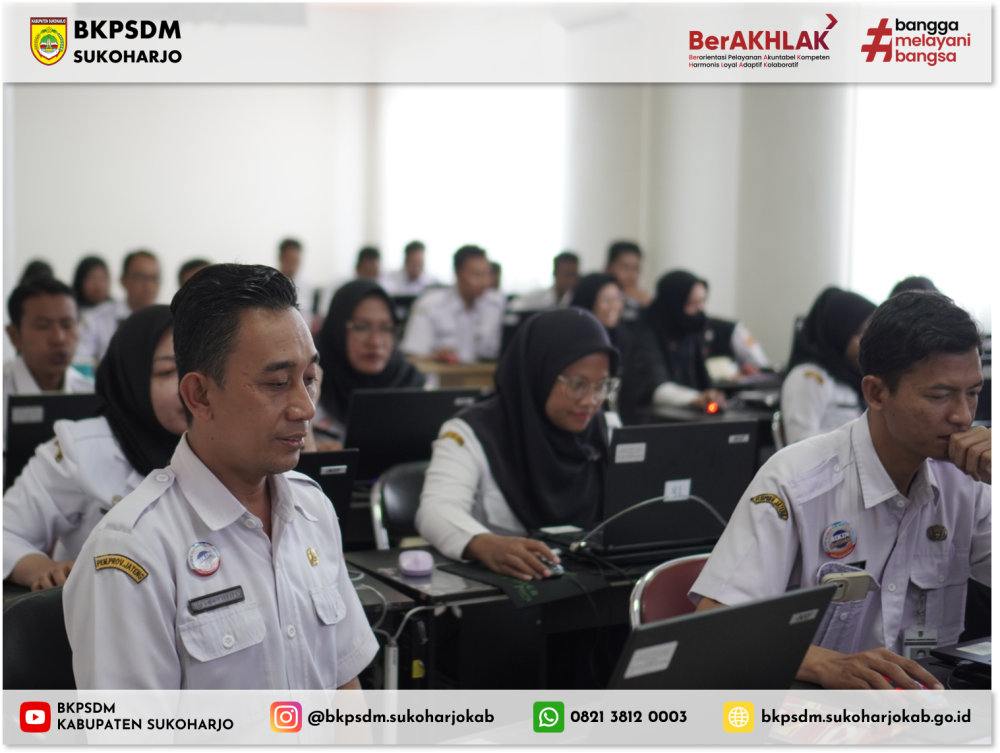 Pelatihan Pembuatan Bahan Ajar Berbasis Multimedia Bagi Guru SD PPPK Kabupaten Sukoharjo Berlangsung Sukses di Surakarta